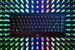 Razer | BlackWidow V3 Mini HyperSpeed | Mechanical Gaming Keyboard | RGB LED light | US | Wireless | Black | Bluetooth | Yellow