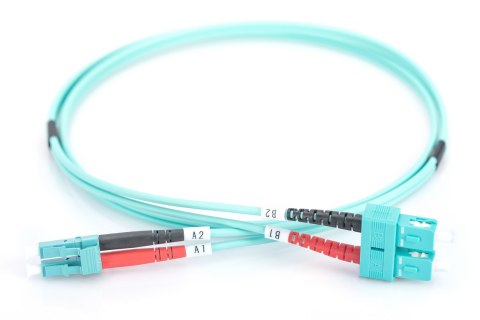 Digitus | Kabel krosowy | Światłowód | Męski | SC wielomodowy | Męski | LC wielomodowy | Niebieski | 2 m