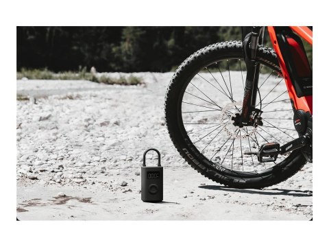 Xiaomi | Przenośna elektryczna sprężarka powietrza 2 | Wstępnie ustawione ciśnienie, zatrzymuje się po napełnieniu; Cyfrowe wykr