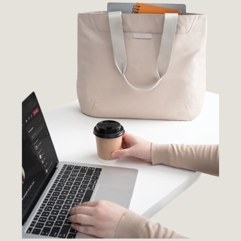 Torba UNIQ Arden Tote 16L czarny