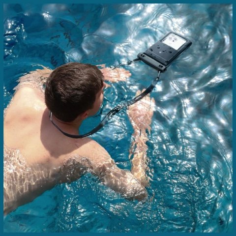 Etui Spigen A611P Waterproof Float Case czarny