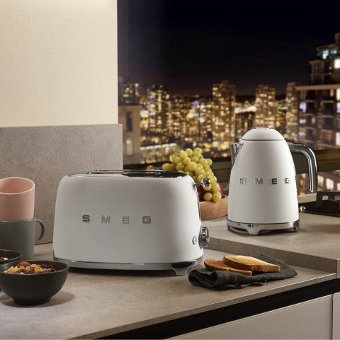 Czajnik elektryczny SMEG CLF03WHMEU