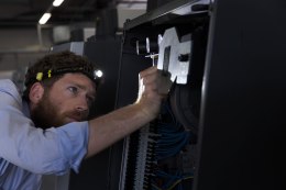 Latarka czołowa Ledlenser iH8R LED Czarny, Żółty