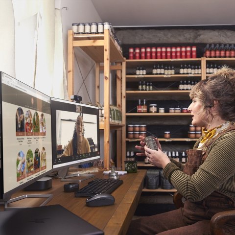 Słuchawki Voyager Free 60+ UC, USB-C, etui z ekranem dotykowym