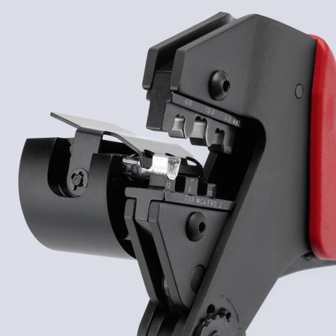 Szczypce do zagniatania do wymiennych matryc zagniatających