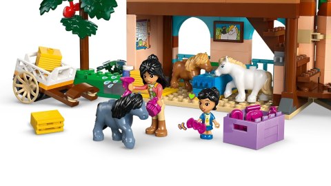 LEGO Friends 42654 - Ranczo kucyków i stajnia