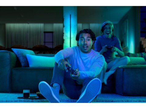 Lampa podłogowa Philips Hue Gradient Signe w kolorze czarnym