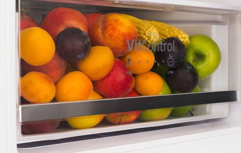 Lodówka do zabudowy AMICA BK3055. 6 NFM(E)