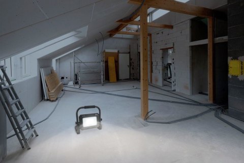 Przenośne światło przemysłowe Ansmann FL20W-R 20 W 2000 lm Daylight white
