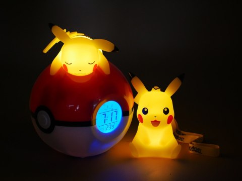 TF POKEMON LIGHT-UP ALARM CLOCK & PIKACHU 9CM